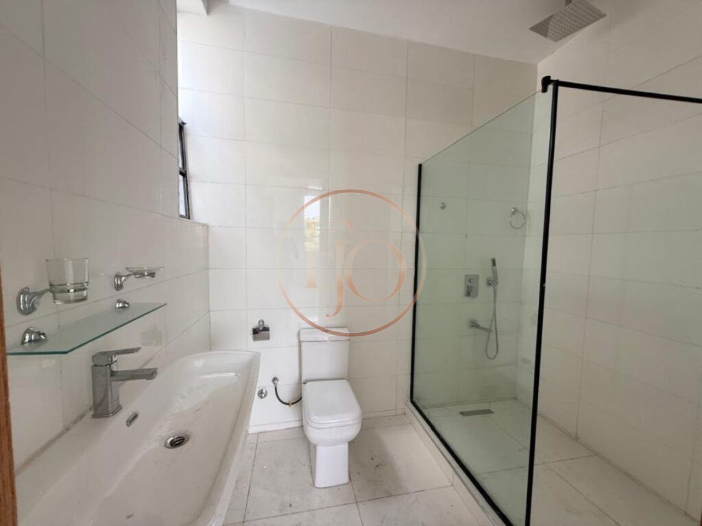 Most Affordable 2 Bedroom Apartment in High Brow Areaa