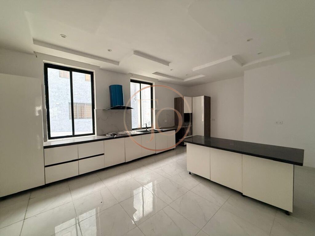 Luxury 6 Bedrooms Duplex with Elevator and Rooftop Terrace