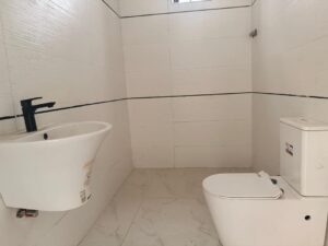 6 bedroom duplex for sale Banana Island3