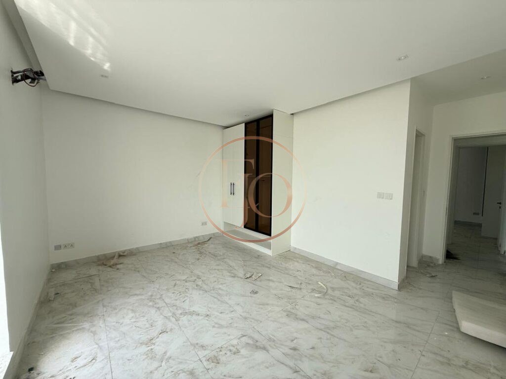 Luxury 1 Bedroom Apartment with Rooftop Swimming Pool, High Demand Property