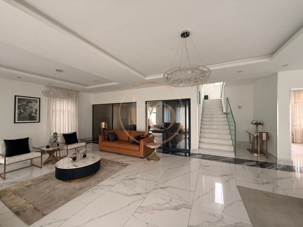 Waterfront Mini-Estate 5 Units of 5-Bedroom Mansions on 4600 Sqm