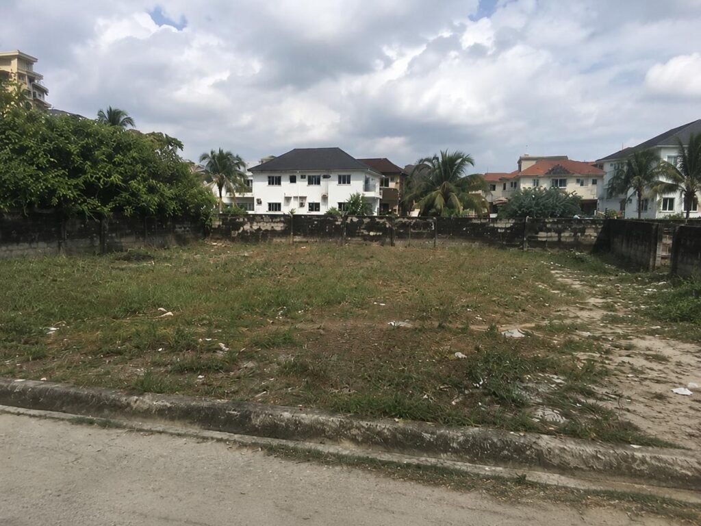 Best Price. 1000sqm Prime Plot of Land