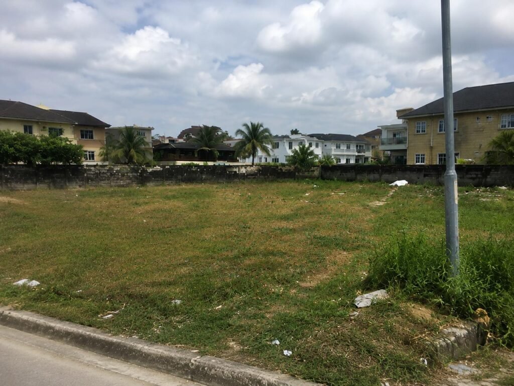 Best Price. 1000sqm Prime Plot of Land