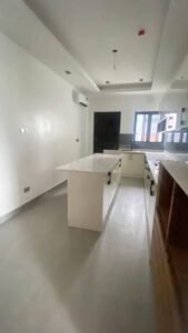 4 bedroom maisonette off queen drive old ikoyi11