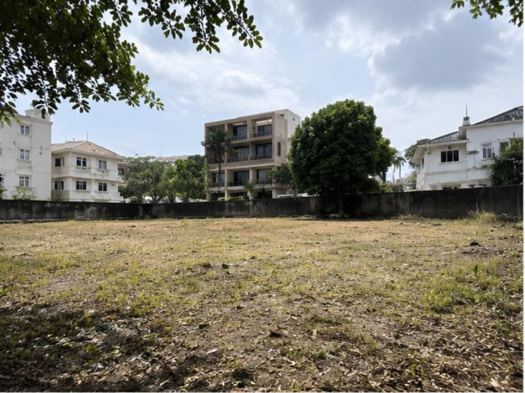 Prime 2,281.291sqm Trophy Development Site