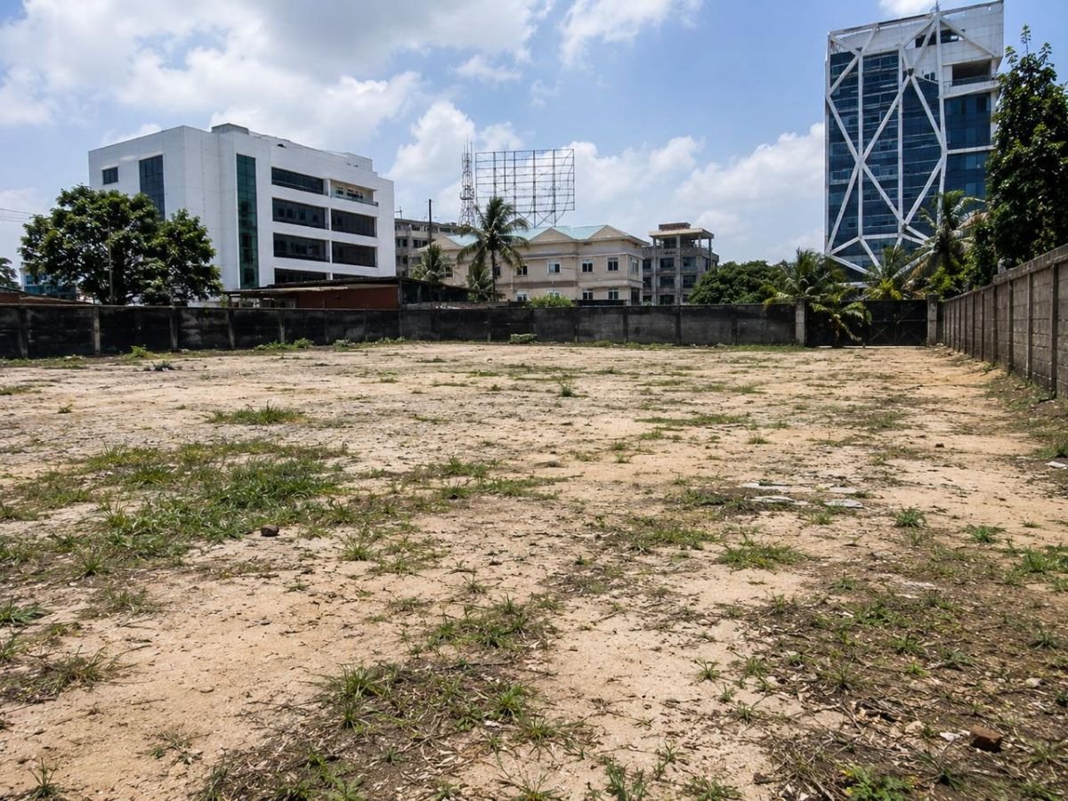 2000 Sqm Commercial Plot of Land