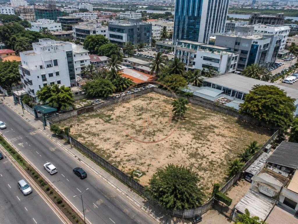 2000 Sqm Commercial Plot of Land