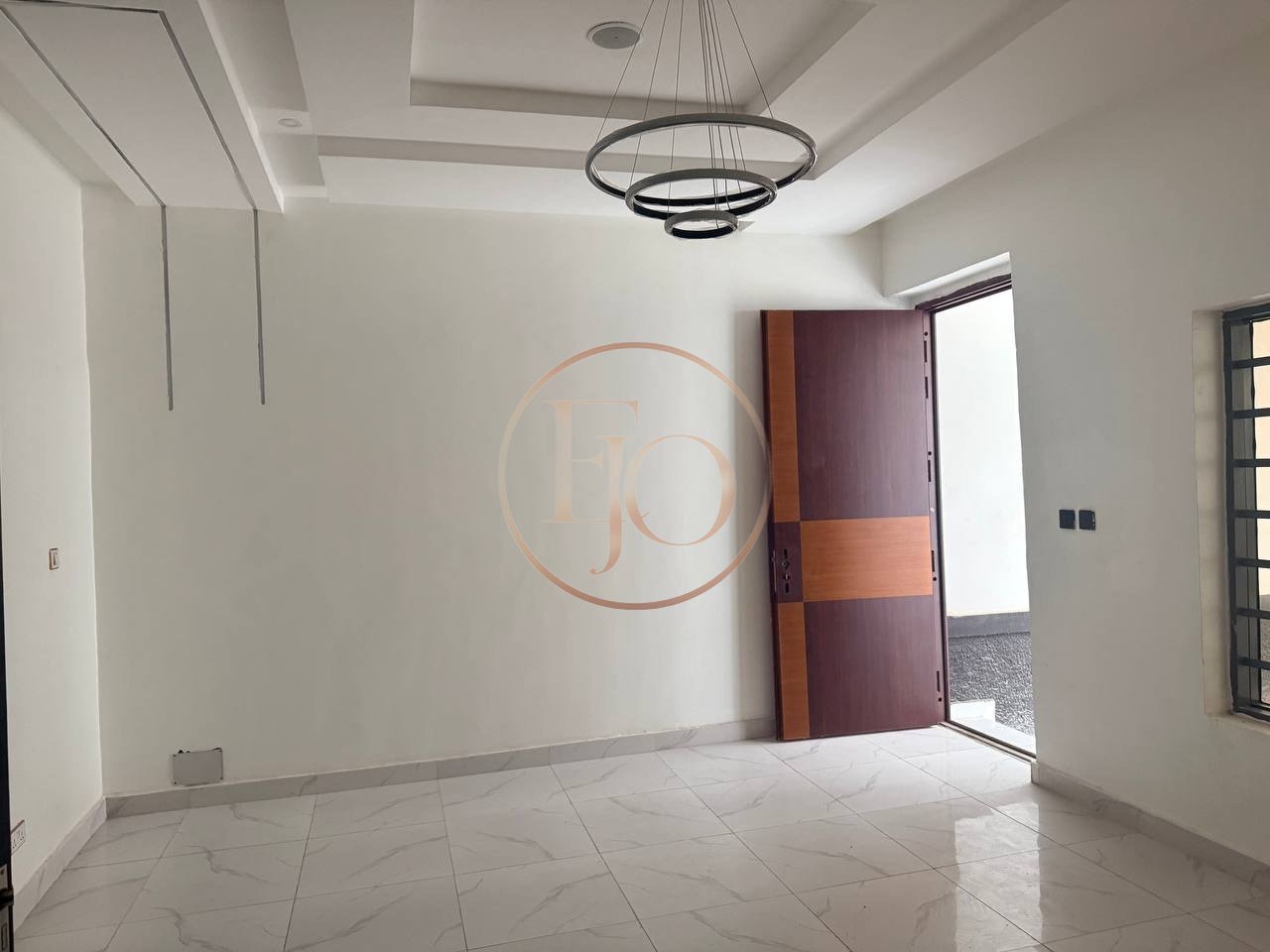High Rental Yield Duplex with Private Parking
