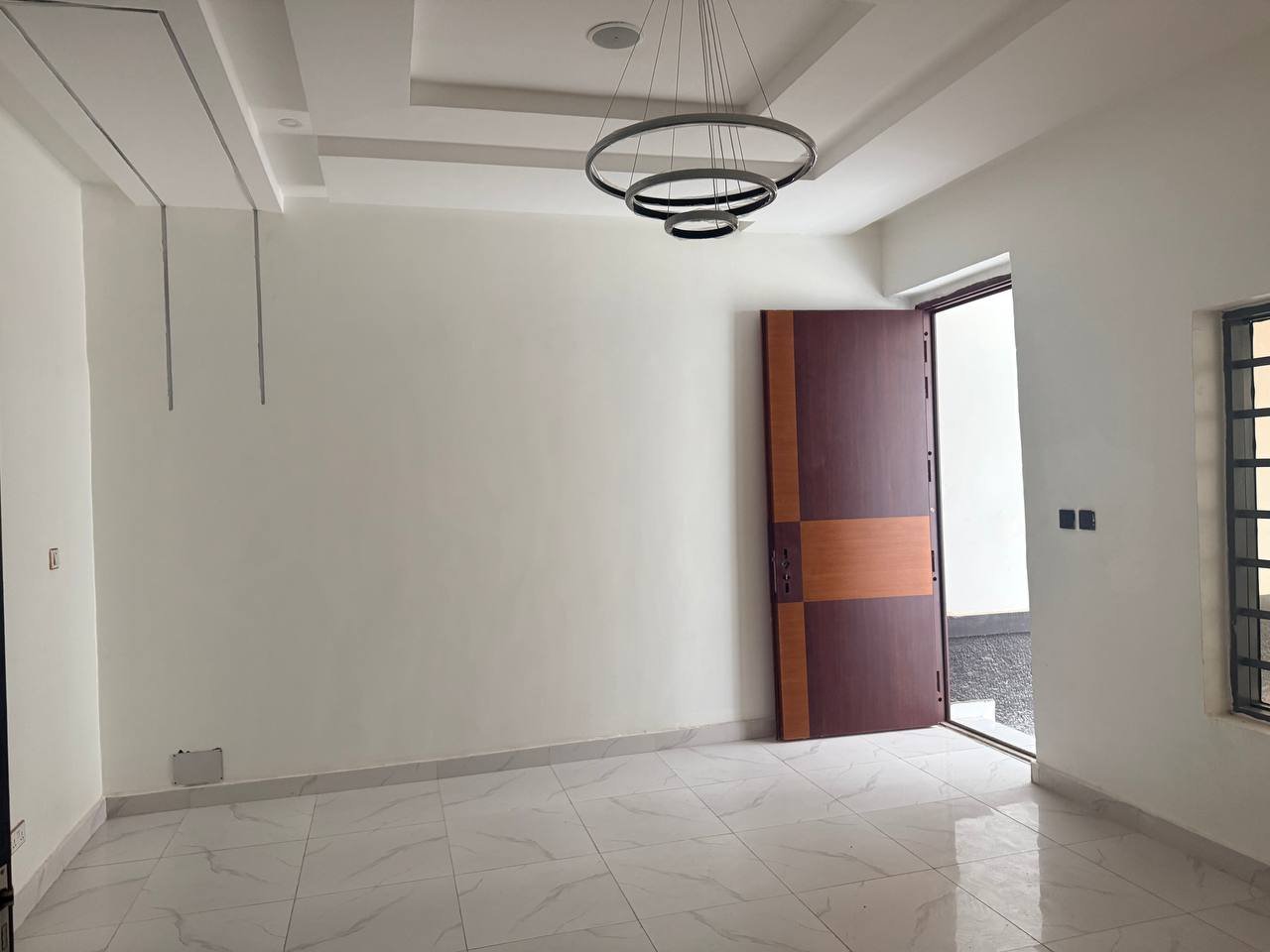 High Rental Yield Duplex with Private Parking