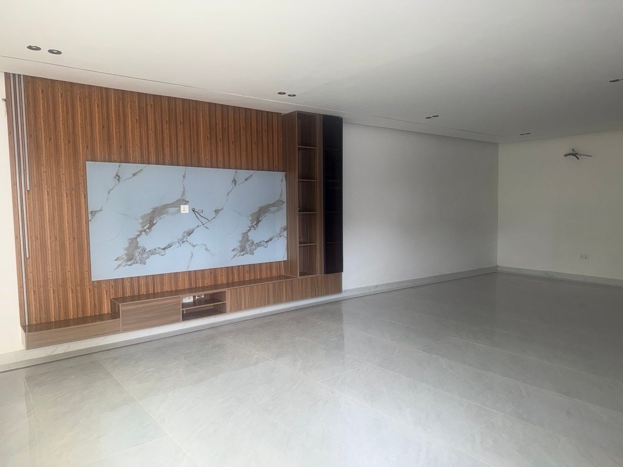 Decent Compound. Unique 3 Bedroom Terrace Duplex with BQ
