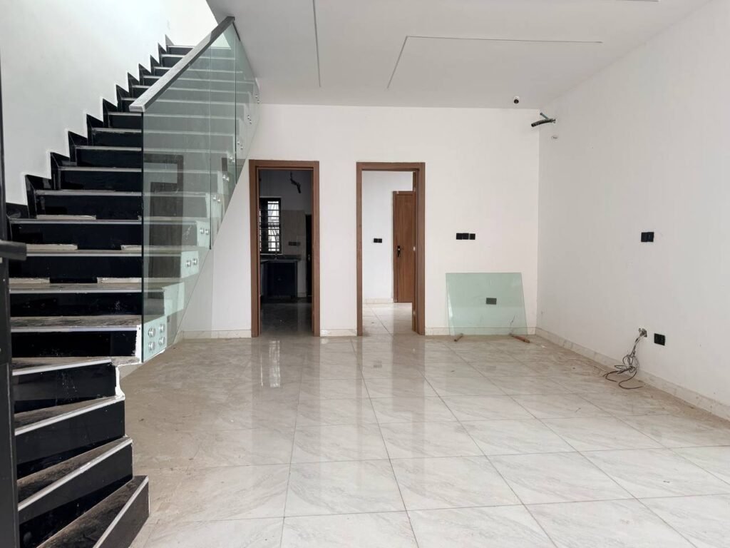 Best Price for 4 Bedroom Terrace Duplex with Fitted Kitchen.