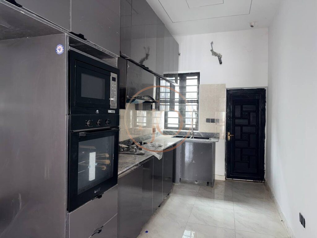 Best Price for 4 Bedroom Terrace Duplex with Fitted Kitchen.