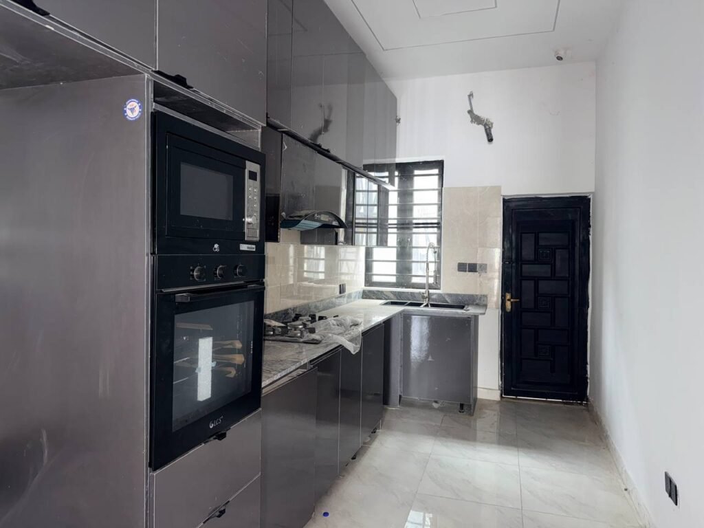 Best Price for 4 Bedroom Terrace Duplex with Fitted Kitchen.