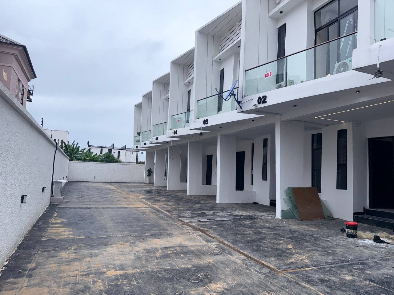 Best Price for 4 Bedroom Terrace Duplex with Fitted Kitchen.