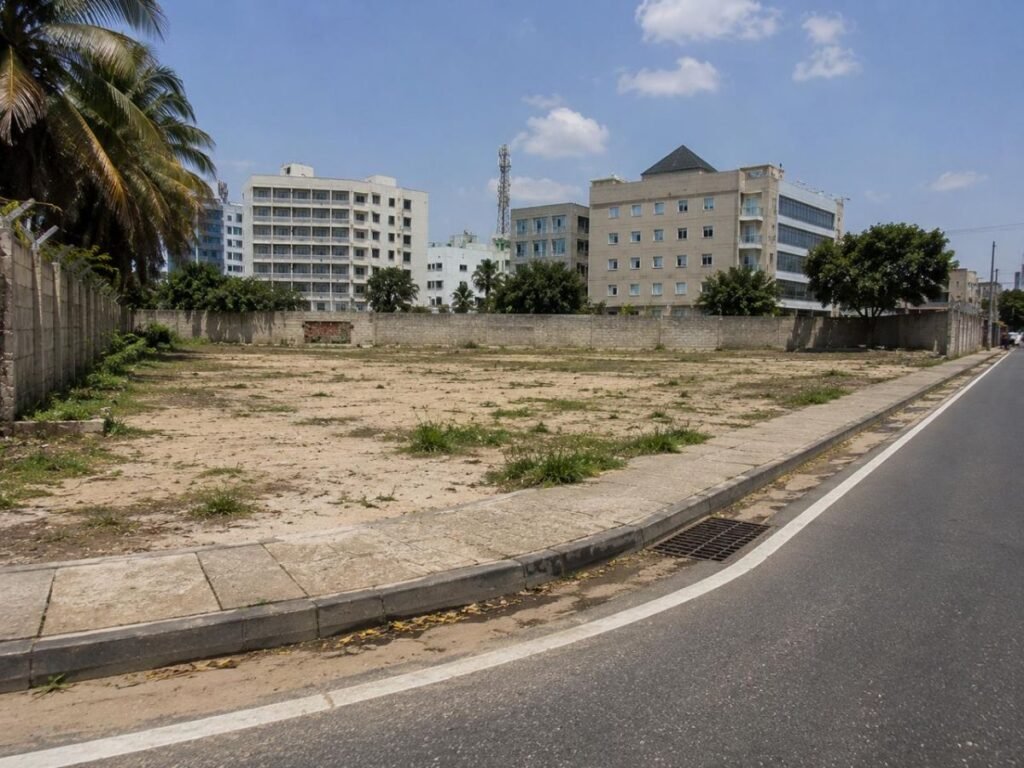2000 Sqm Commercial Plot of Land
