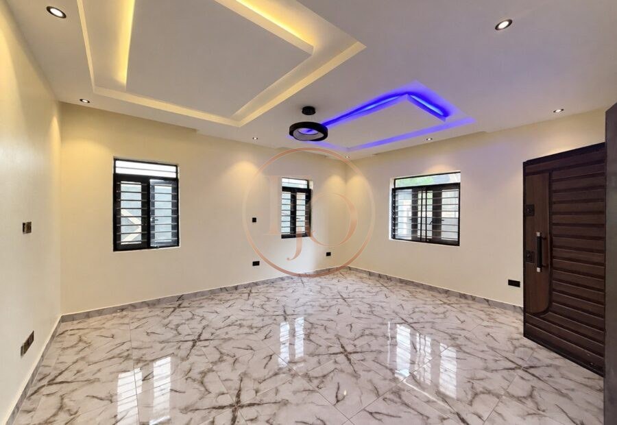N6.5M-2-Bed Apartment for Rent in Lekki Scheme 2-ejoproperties