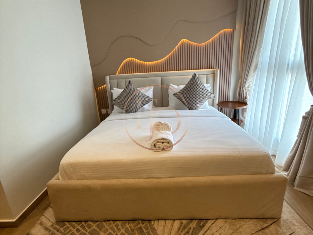 Fully Furnished | 2 Bedroom Apartment | Pay & Pack In