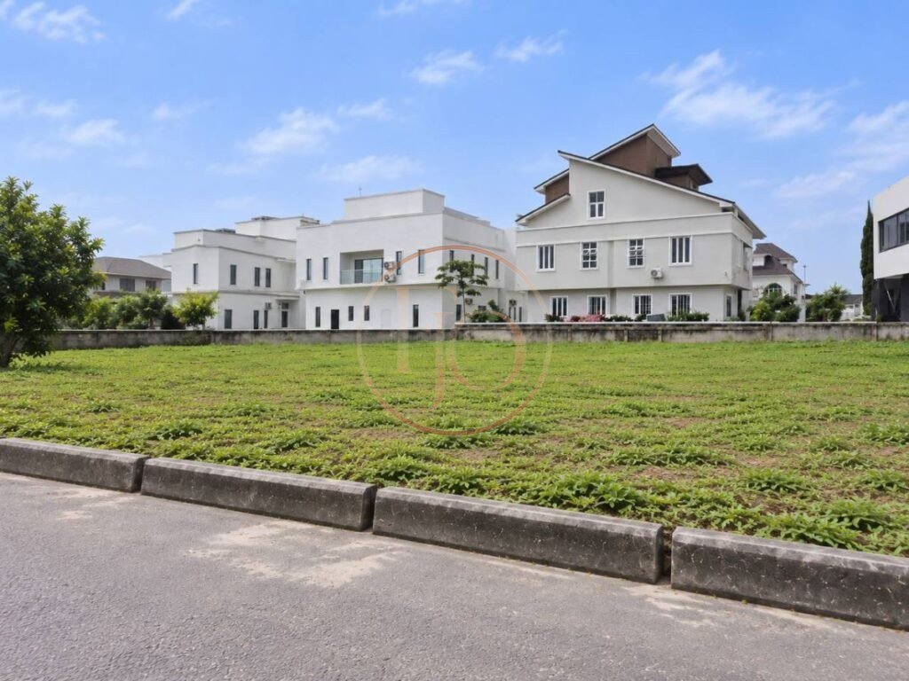 748 SQM Residential Plot of Land for Sale in Pinnock Beach Estate-N850M