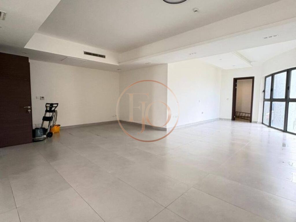 High-Floor Serviced 4-Bedroom Apartment for Rent-USD40K